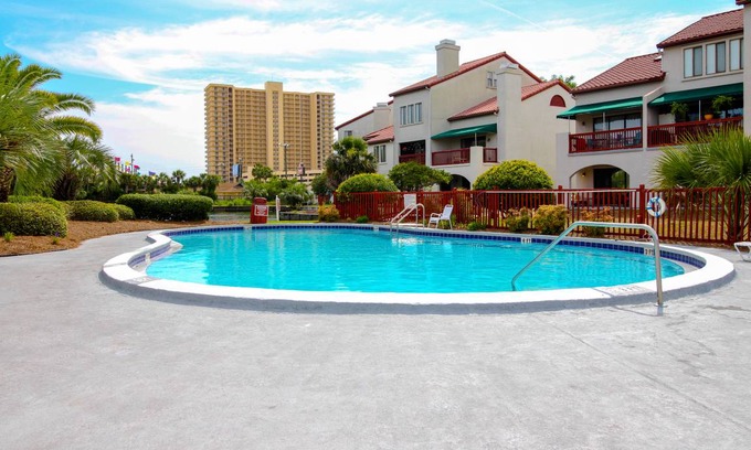 Gulf Lagoon Beach Apartment | 28 m² Studio flat ∙ 2 guests