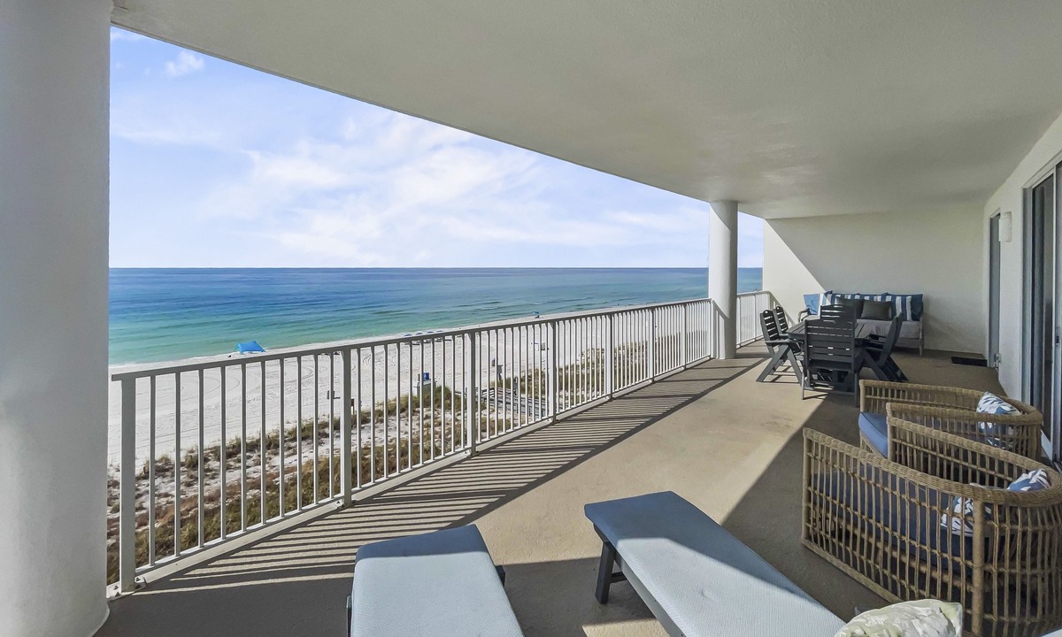 Long Beach Condo | Ocean Ritz-501 4 Bedroom Condo by RedAwning