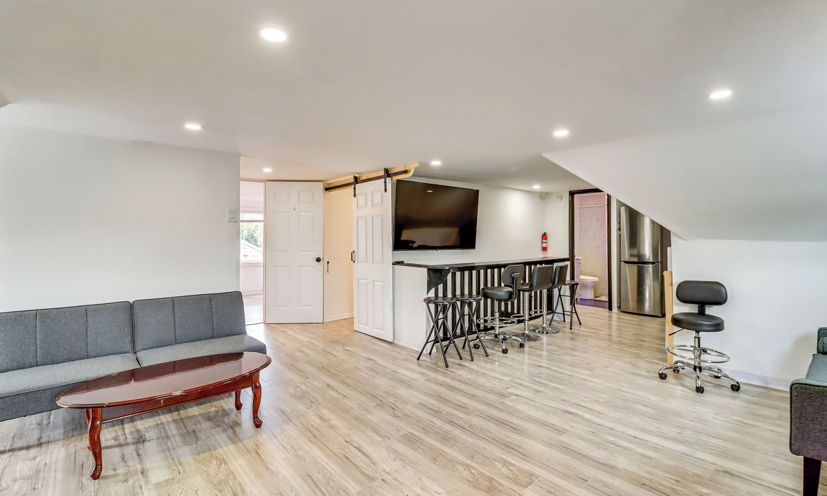 Arlington Heights Apartment | Walk to Main St Stroudsburg! Pocono Townhome