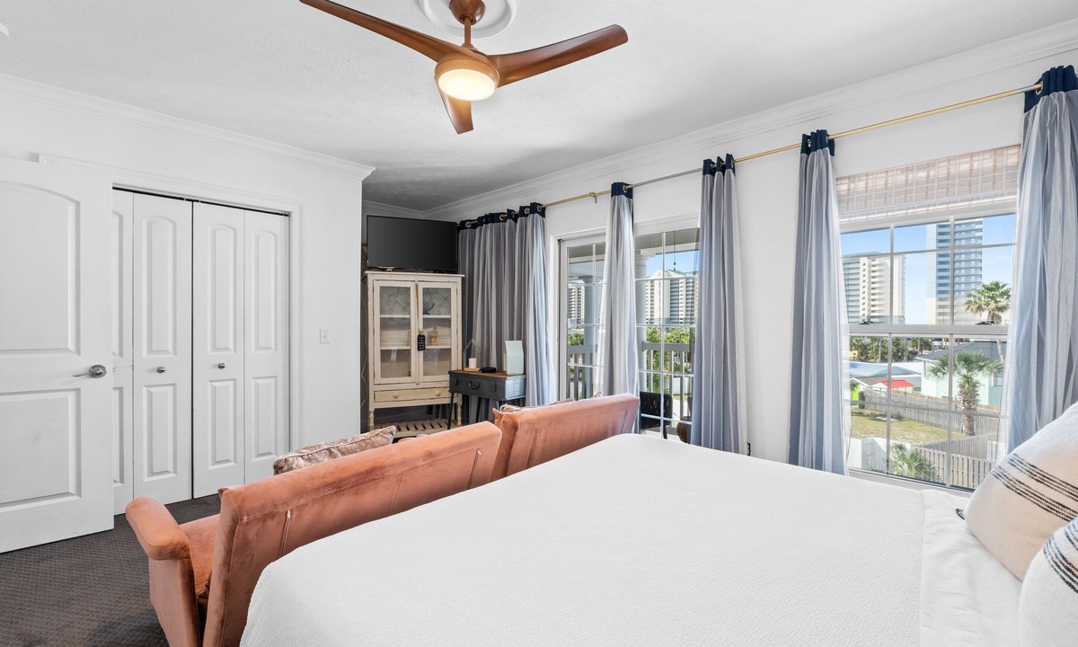 Long Beach House | Beach House - Sea La Vie by PHG