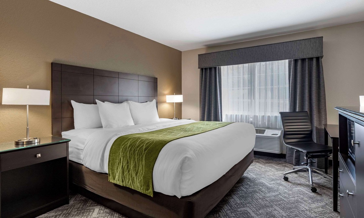 Sherwood - Tualatin South Hotel | Comfort Inn & Suites Tualatin - Lake Oswego South