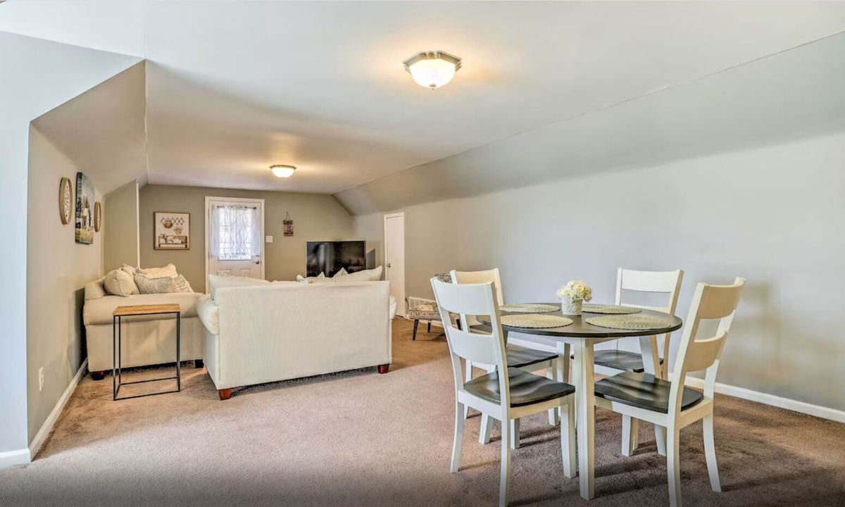 Sewell Apartment | Farmhouse apt that's another home away from home near Philadelphia!