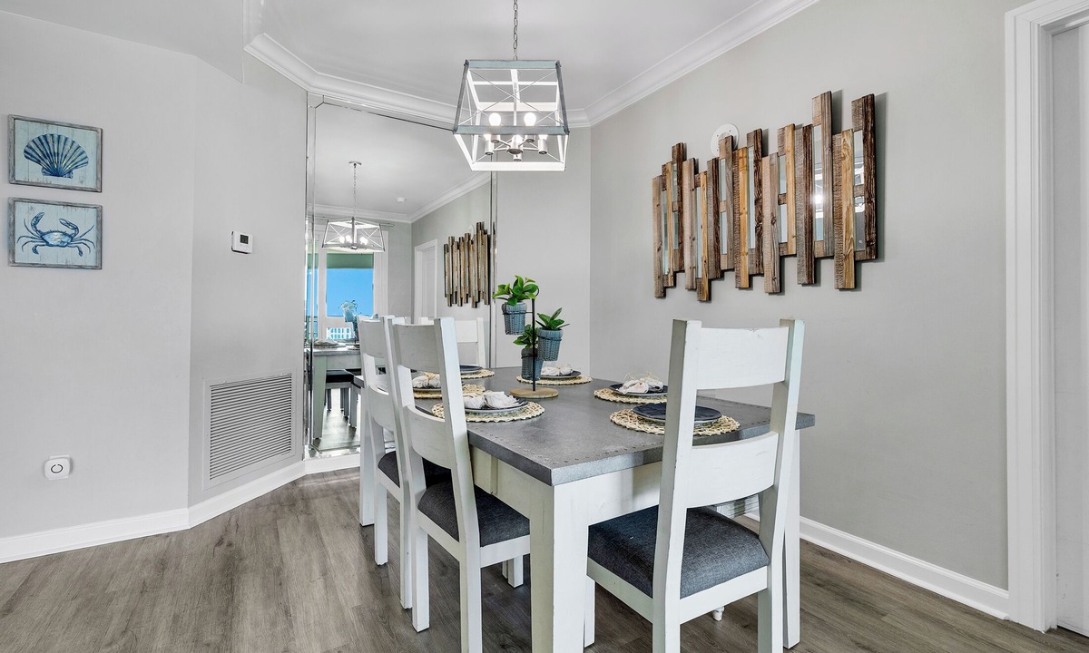 Silver Sands Beach Condo | Ensoleil 4 Bedroom 3 Bath Sleeps 12 Comfortably