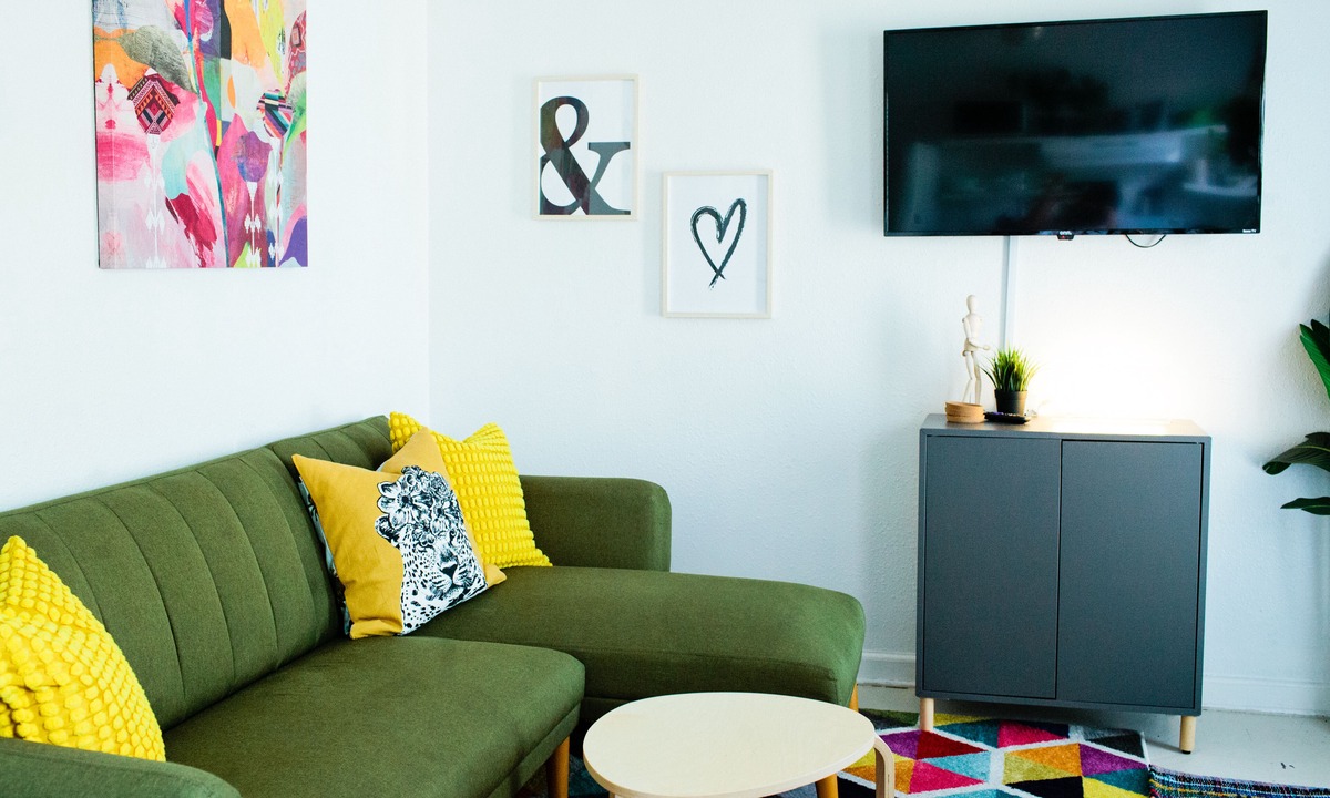 East Hill Apartment | Cozy pet-friendly studio with a king bed, fast Wi-Fi, and modern amenities. Just minutes from Pensacola Beach and downtown, it's the perfect place to relax and explore the Gulf Coast.