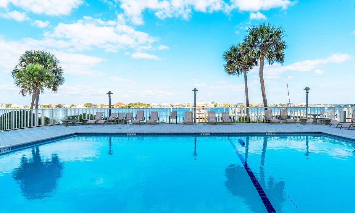 Villa Sabine Condo | 1BD/1BA Condo on Bay + Beach Across | Pet-Friendly with Resort Amenities