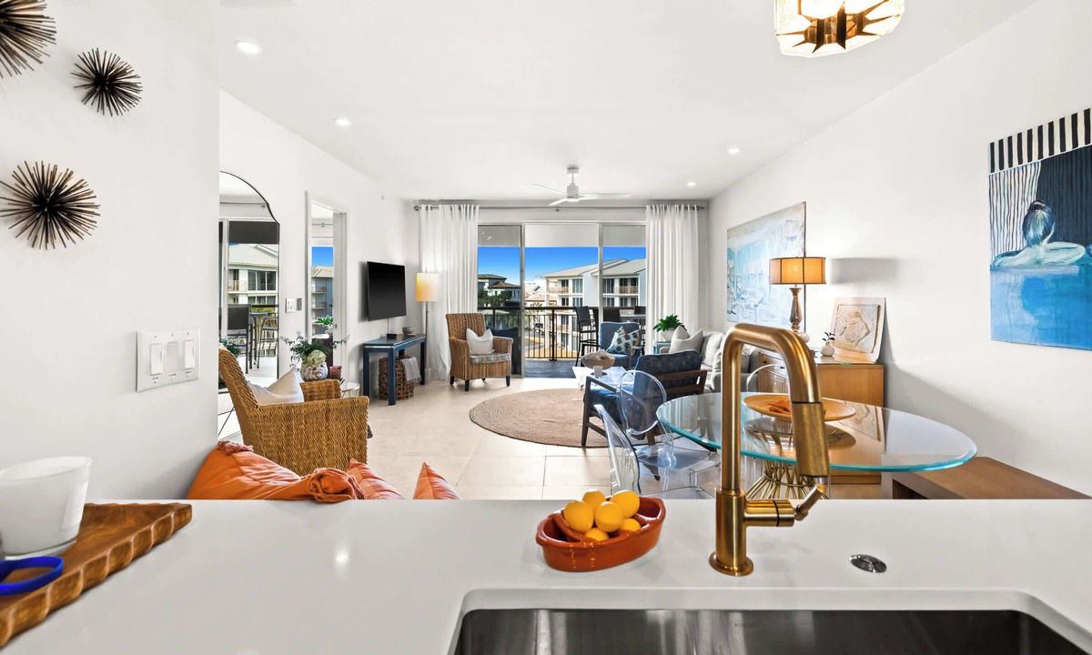 Rosemary Beach Condo | High Pointe 414 Renovated Gulf-View Condo With Pool Views