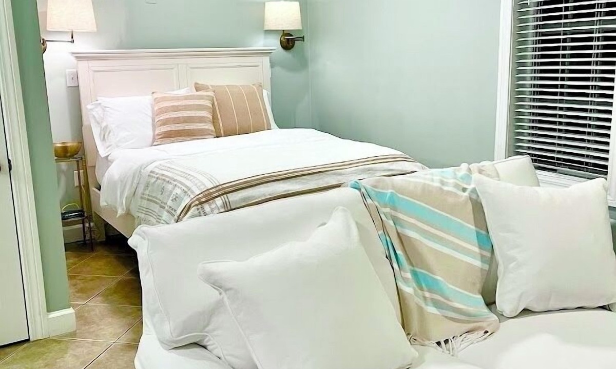 Rosemary Beach Apartment | Cozy 30A Studio for Two, by Rosemary Bch. Walk to Beach/Dining/Heated pool/shops