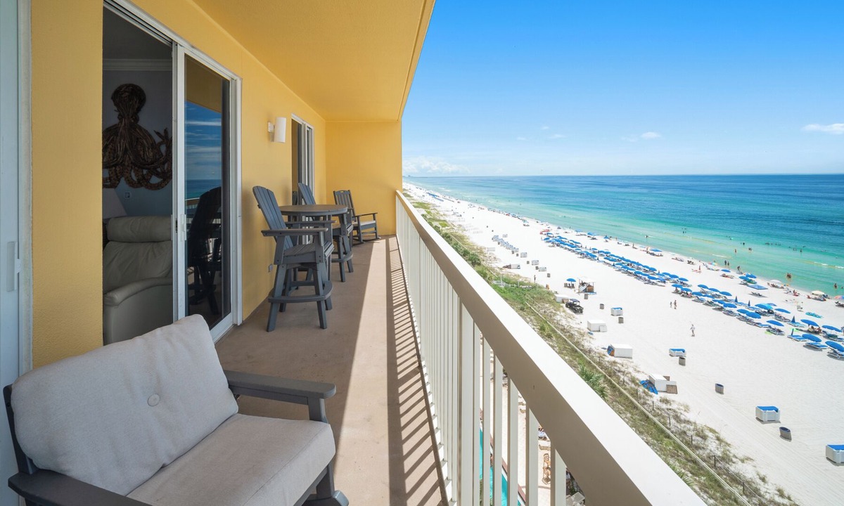 Panama City Beach Condo | The Sunset at Calypso | West-End Corner Beachfront Residence-Steps to Pier Park