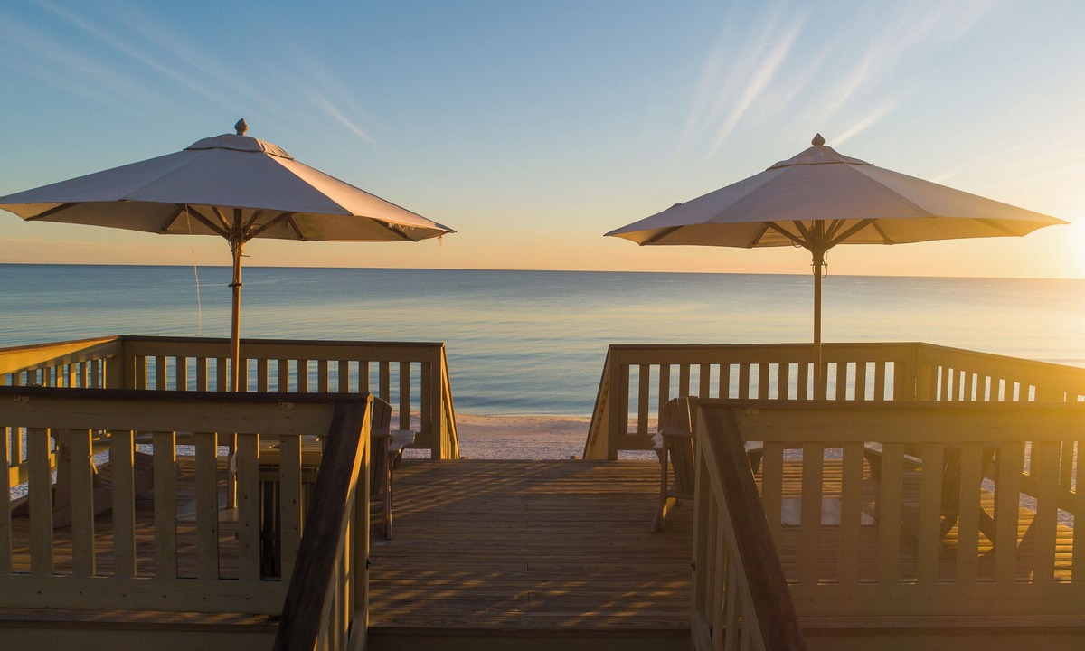 Rosemary Beach Apartment | Sea View Carriage House - Close to Beach/Coquina Pool/Main Street! Free Bikes, Fitness & Tennis!