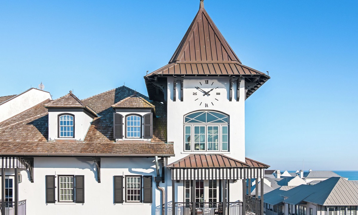 Rosemary Beach Hotel | 403 Rosemary Beach Inn - Includes Beach Chairs & Complimentary Breakfast + Access to 4 Pools