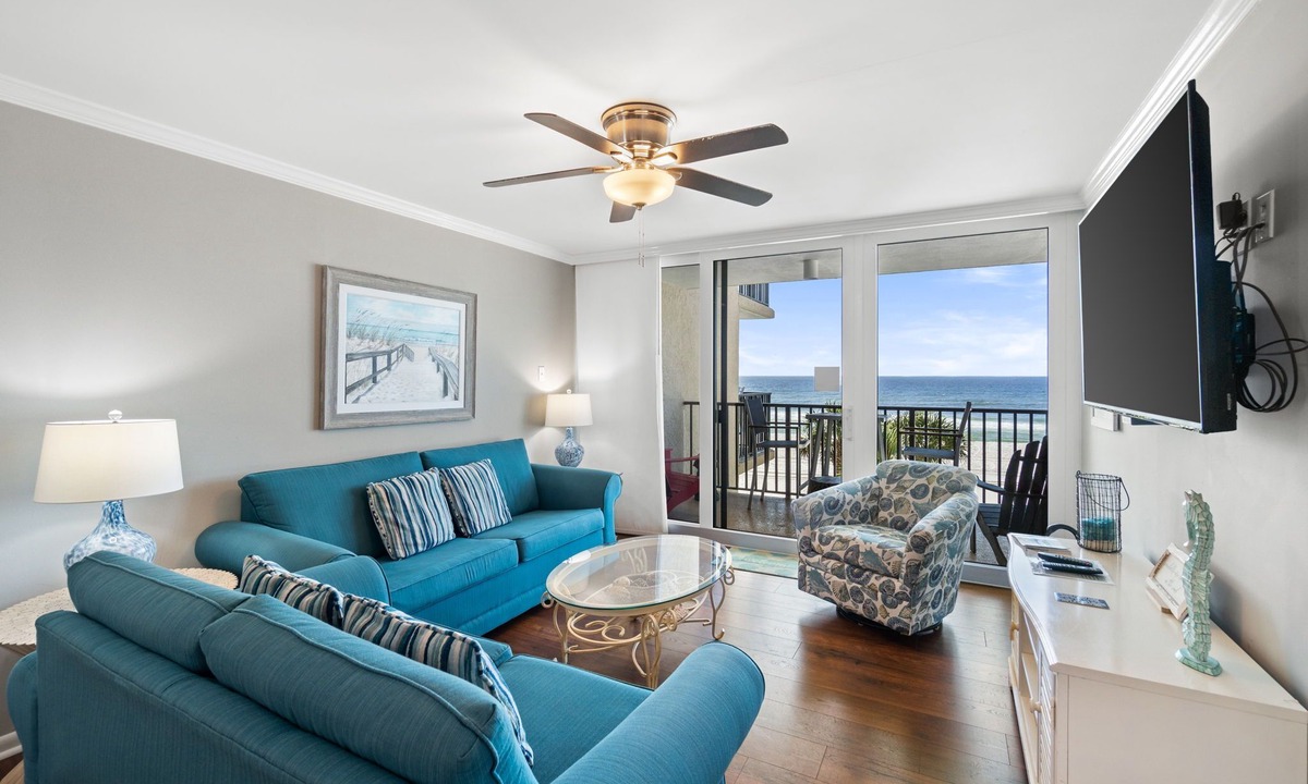 Gulf Lagoon Beach Condo | Cozy Coastal Gulf Front Condo Free Chairs! PW 309