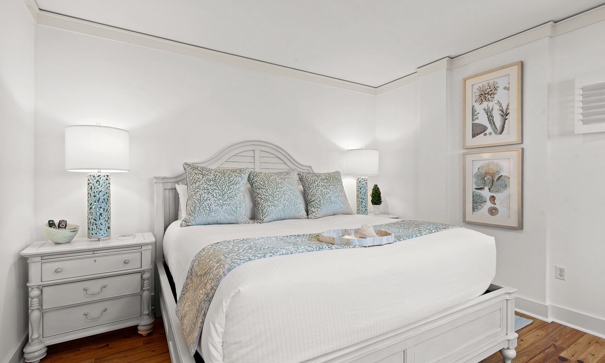 Gulf District Condo | Panoramic Gulf Views Just Steps to the Beach