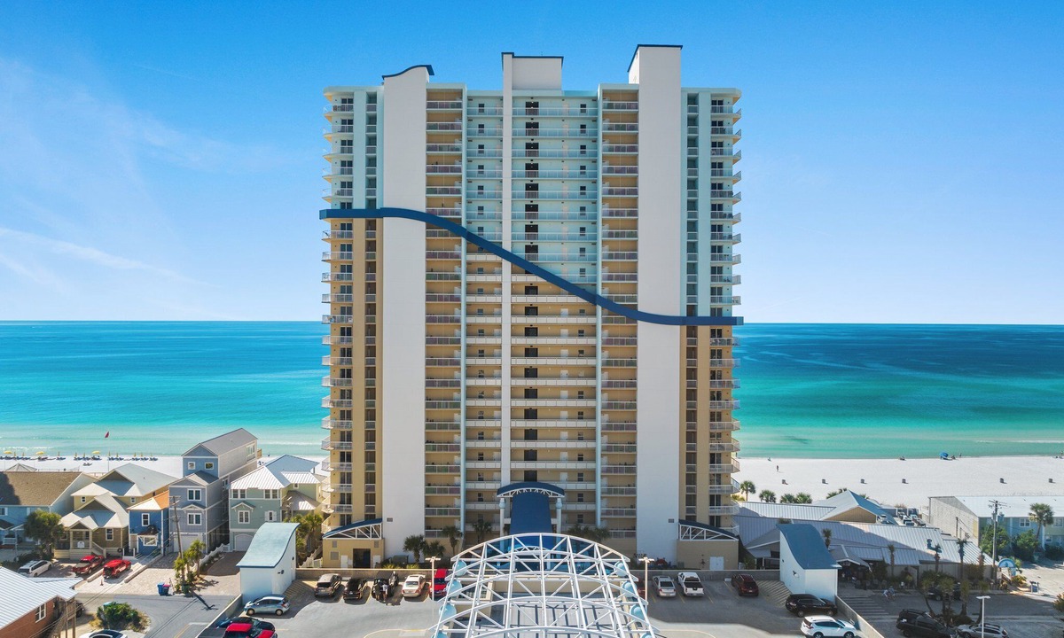 Lower Grand Lagoon Condo | 9TH FLOOR! FREE BEACH SERVICE! GREAT DECOR! OUTSTANDING VIEWS!