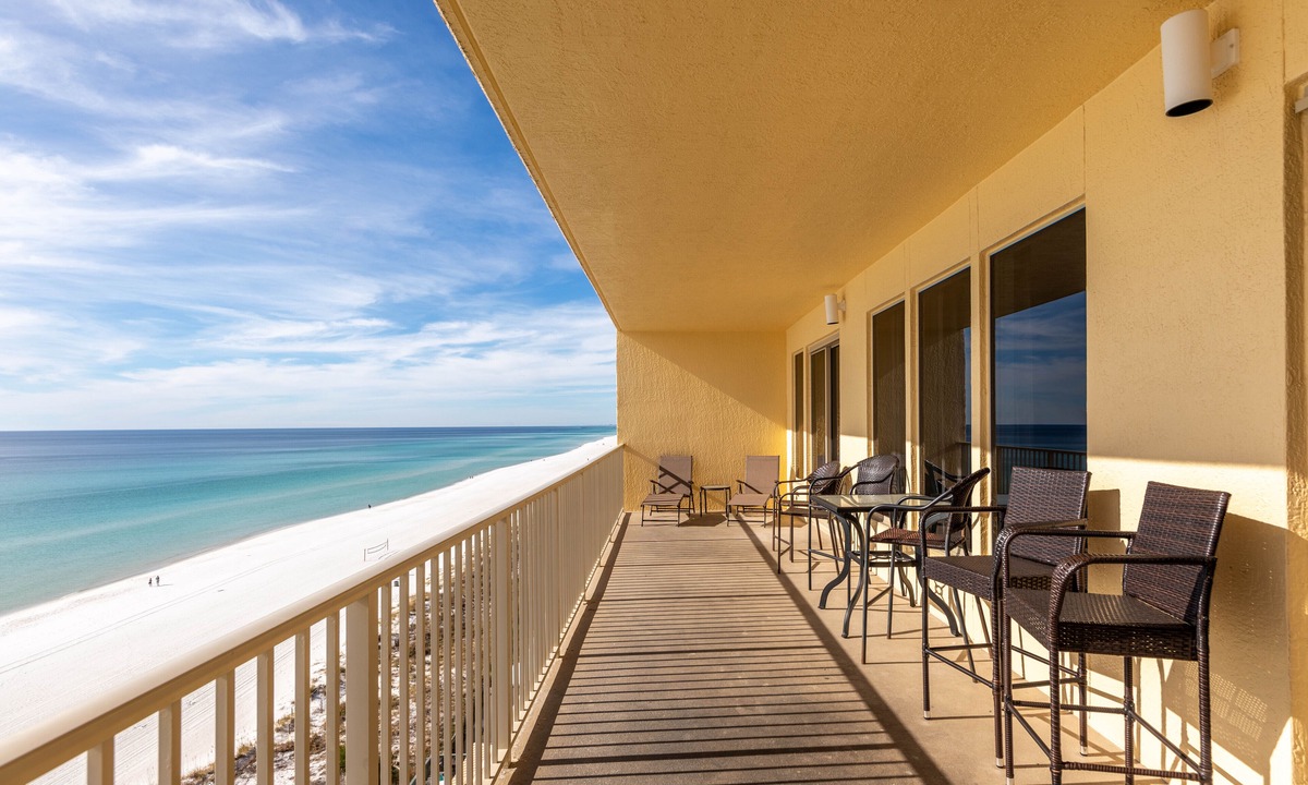 Thomas Drive Condo | Gulf Crest 2 BR 9th Floor *Beach Chairs Included*