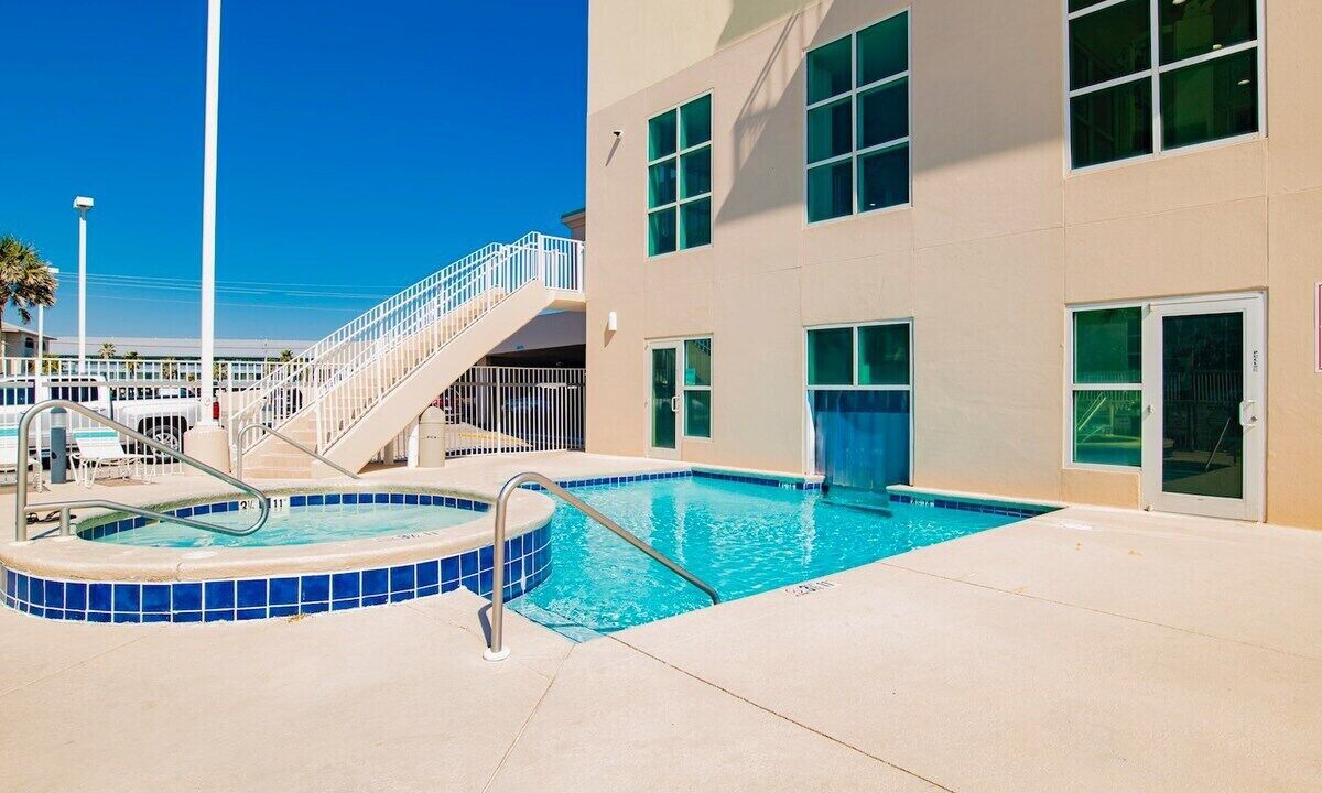 Gulf Shores Condo | Crystal Shores 1103 | Beach Front, Great GS location!