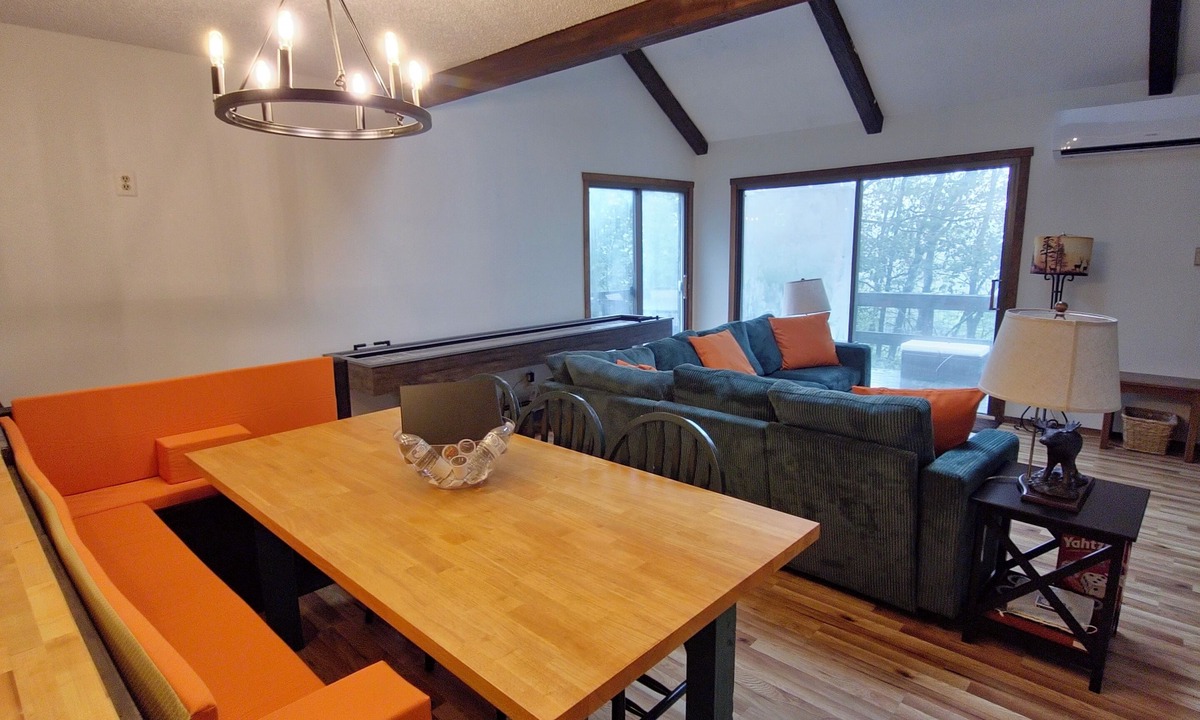 Village at Camelback House | Rustic Mountain Escape. Waterpark, Ski & Views!