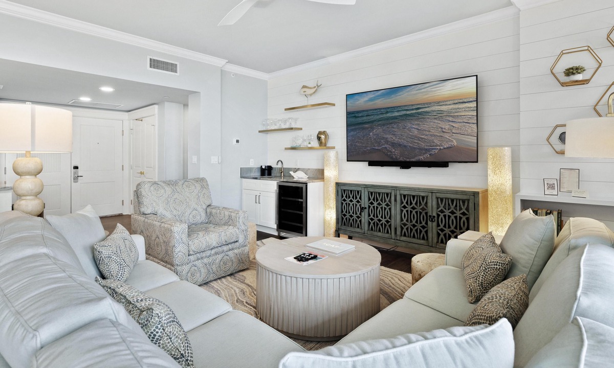 Baytowne Wharf Condo | Coastal Luxury 3BR 2 King Suites Bay Views at Sandestin Golf & Beach Resort