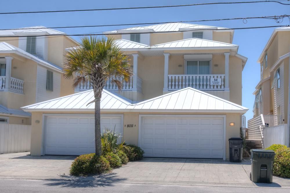 Photo of Buildings in Silver Sands Beach