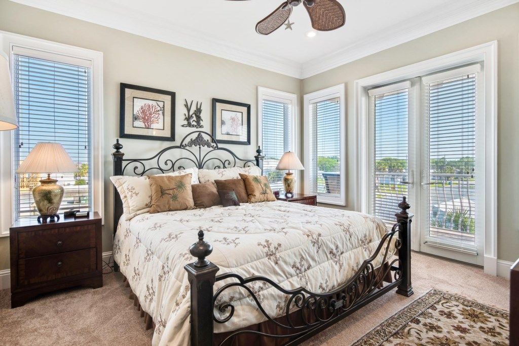 Photo of Bedroom in Laguna Beach