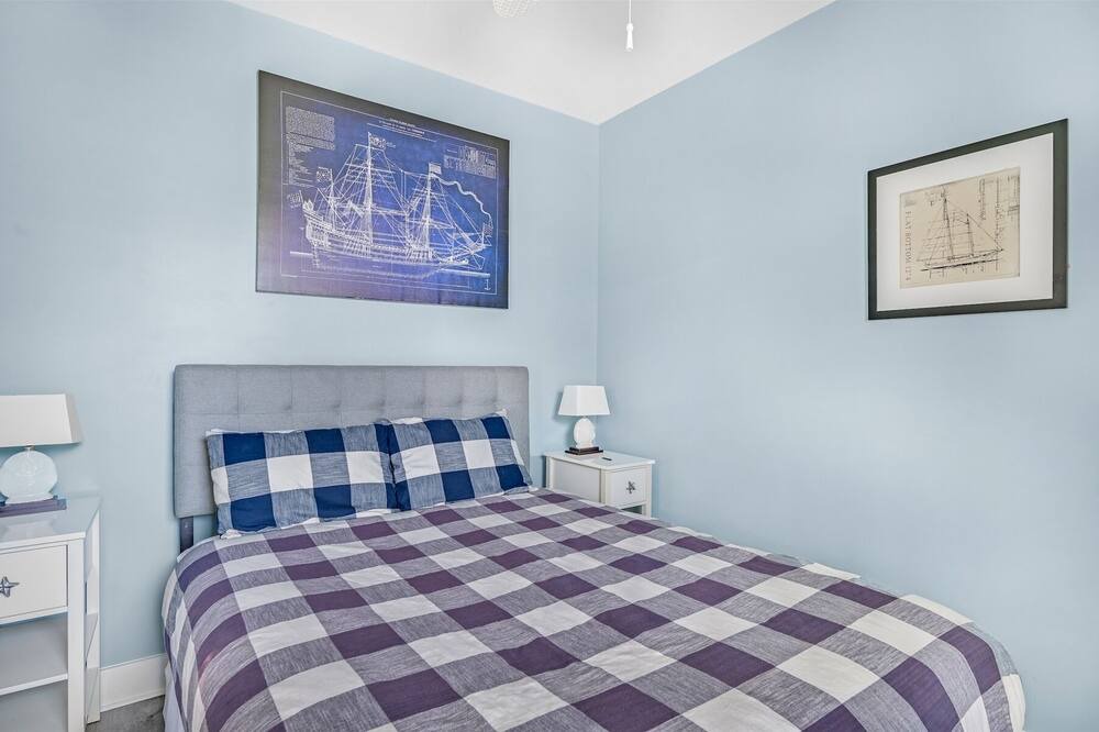 Photo of Bedroom in Village of Sugar Beach