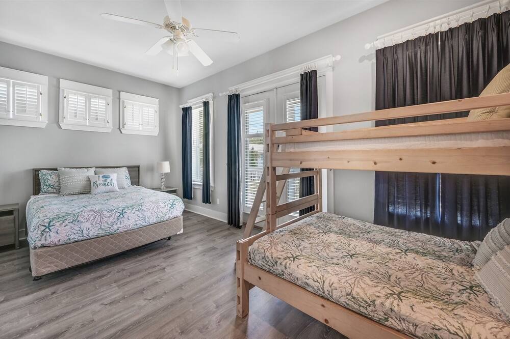 Photo of Bedroom in Village of Sugar Beach