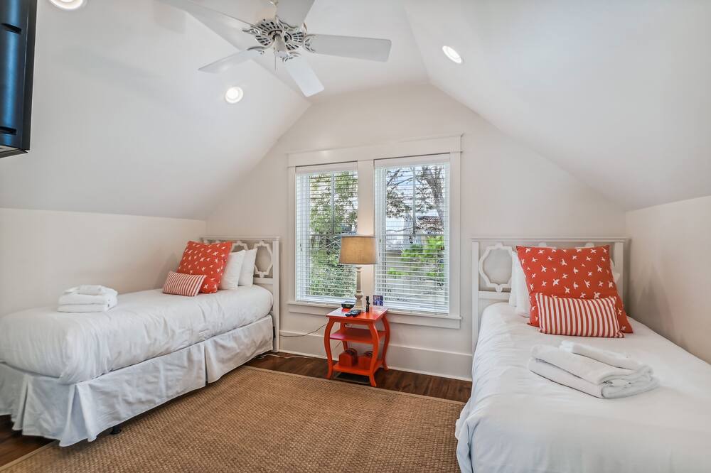 Photo of Bedroom in Cottage District