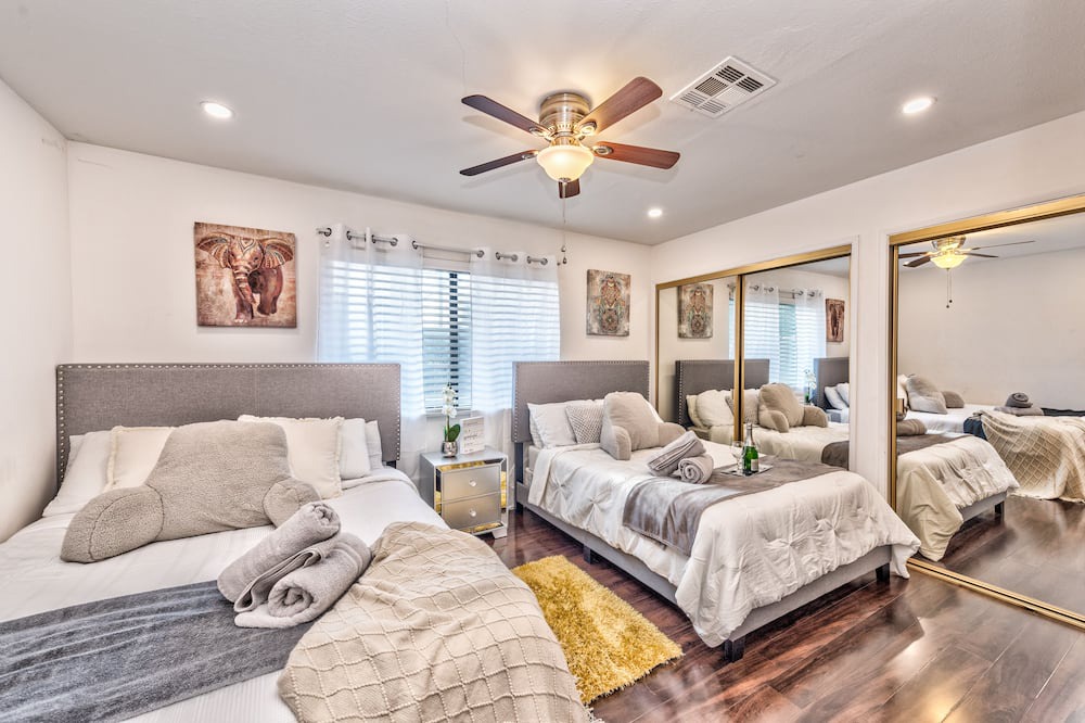 Photo of Bedroom in Spanish Oaks
