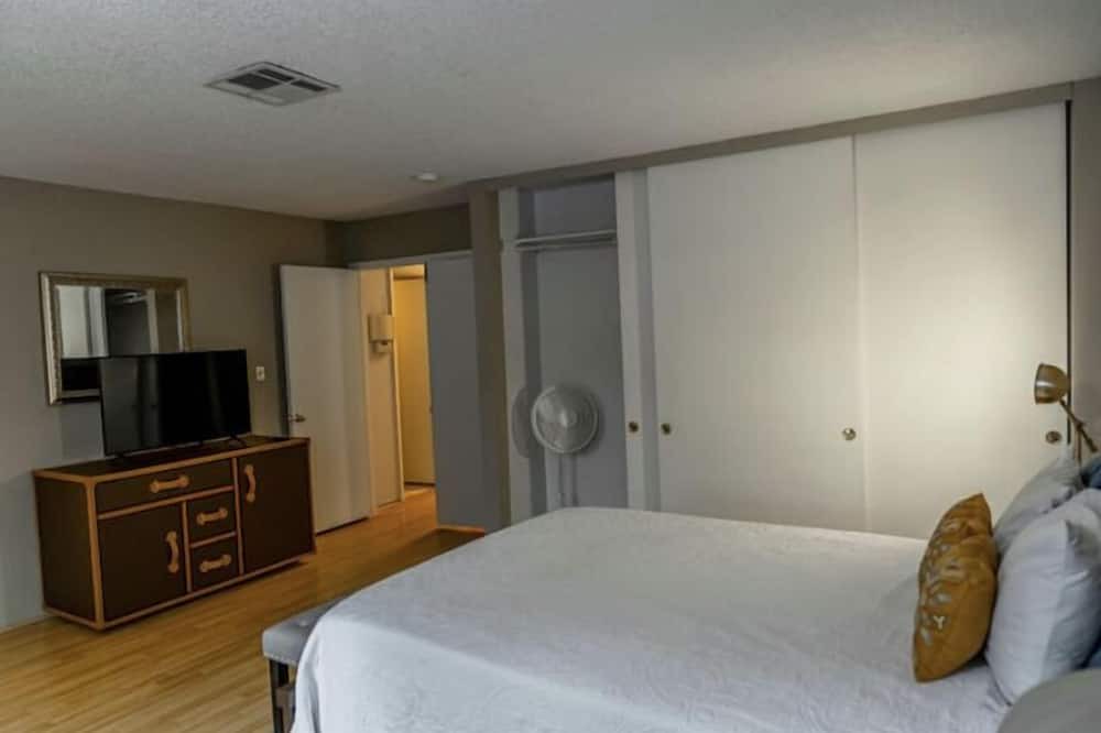 Photo of Bedroom in McNeil Estates