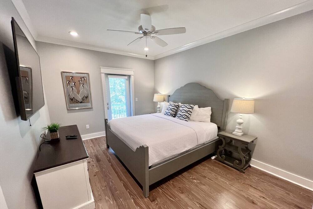 Photo of Bedroom in White's Gulfview