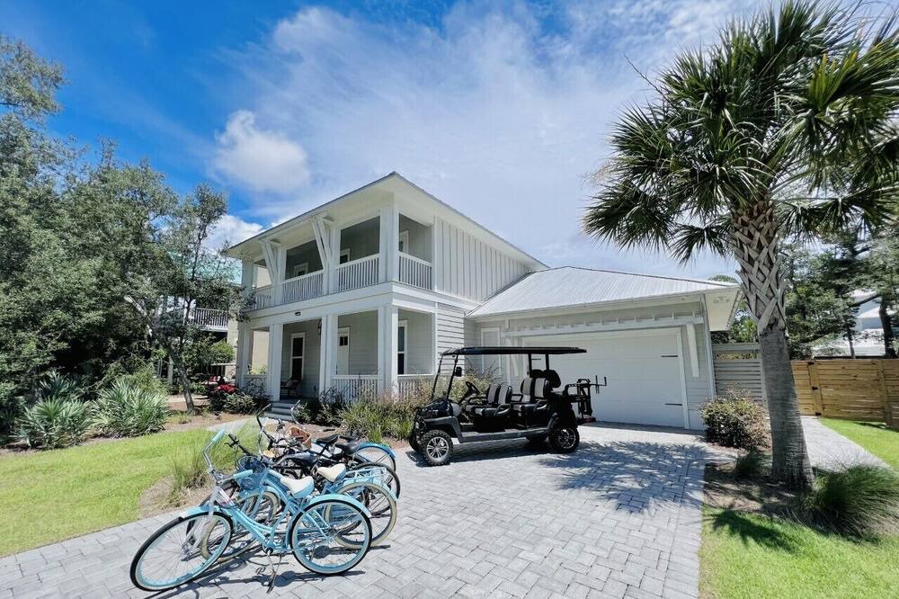 Photo of Outdoor in White's Gulfview