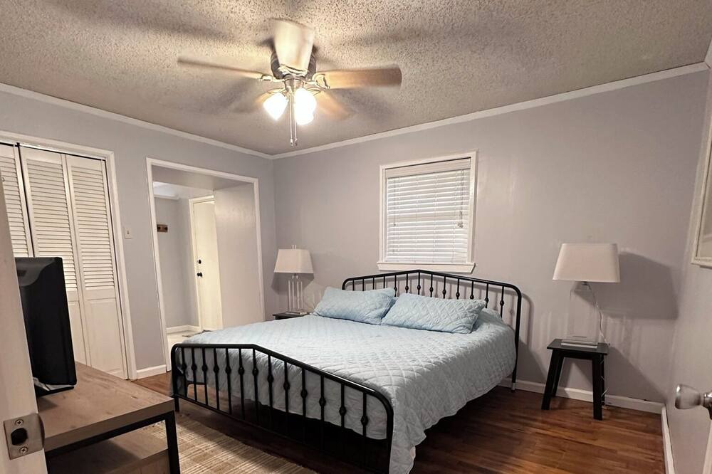 Photo of Bedroom in Bellview