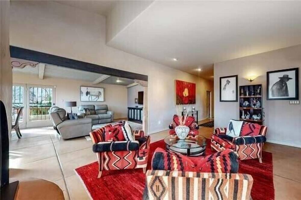 Photo of Livingroom in Manitou Springs