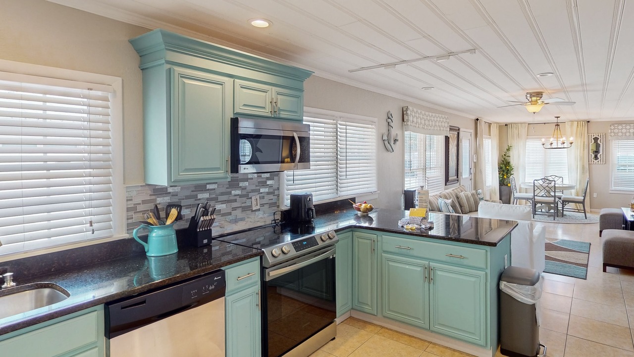 Photo of Kitchen in Kiska Beach