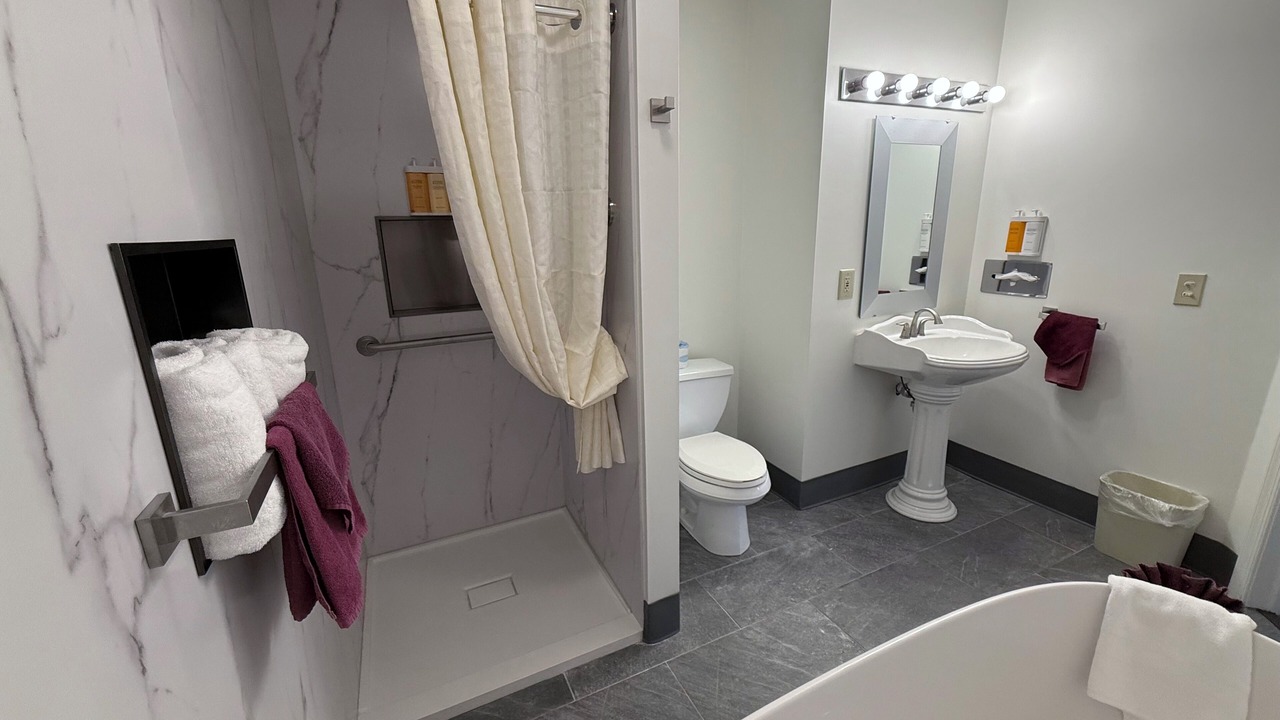 Photo of Bathroom in Gettysburg