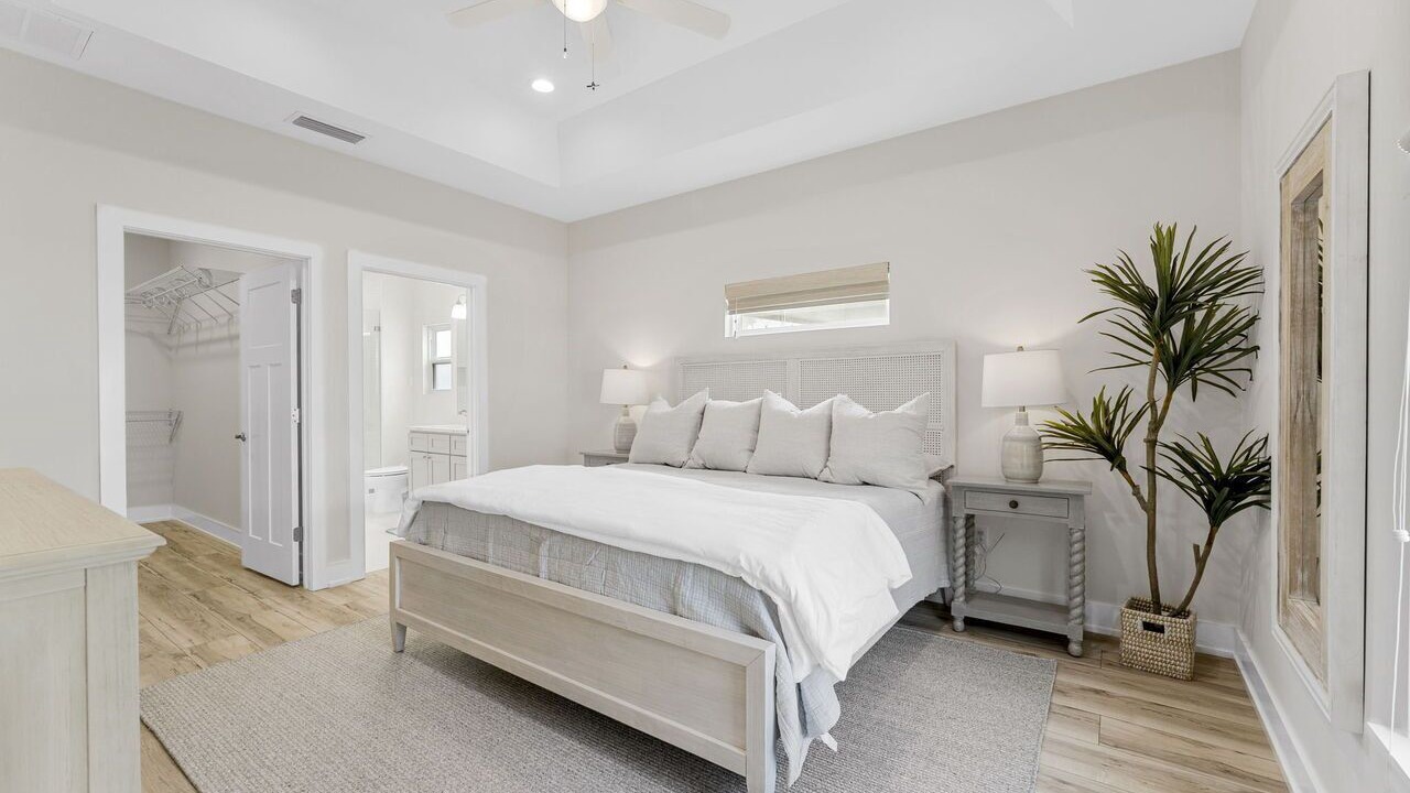 Photo of Bedroom in Riviera Beach