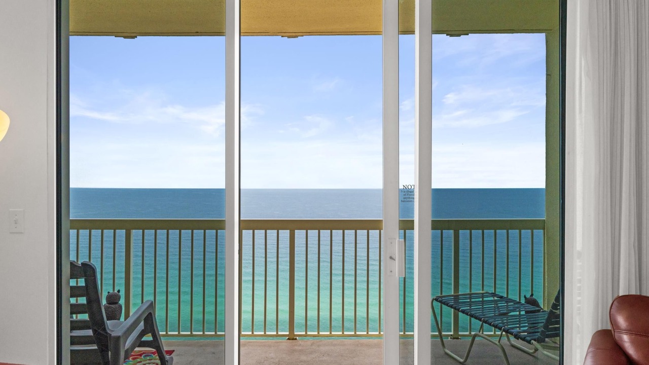 Photo of Bedroom in Miramar Beach