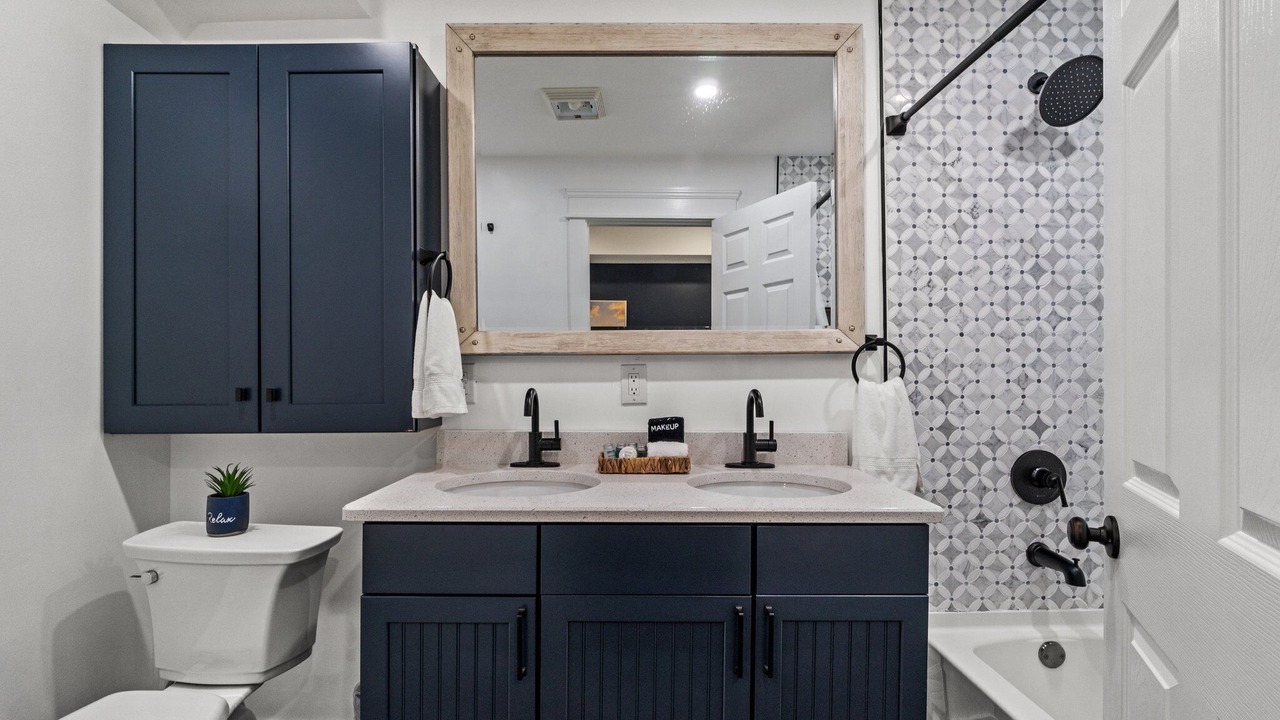 Photo of Bathroom in El Centro Beach