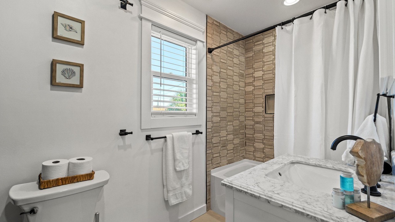 Photo of Bathroom in El Centro Beach