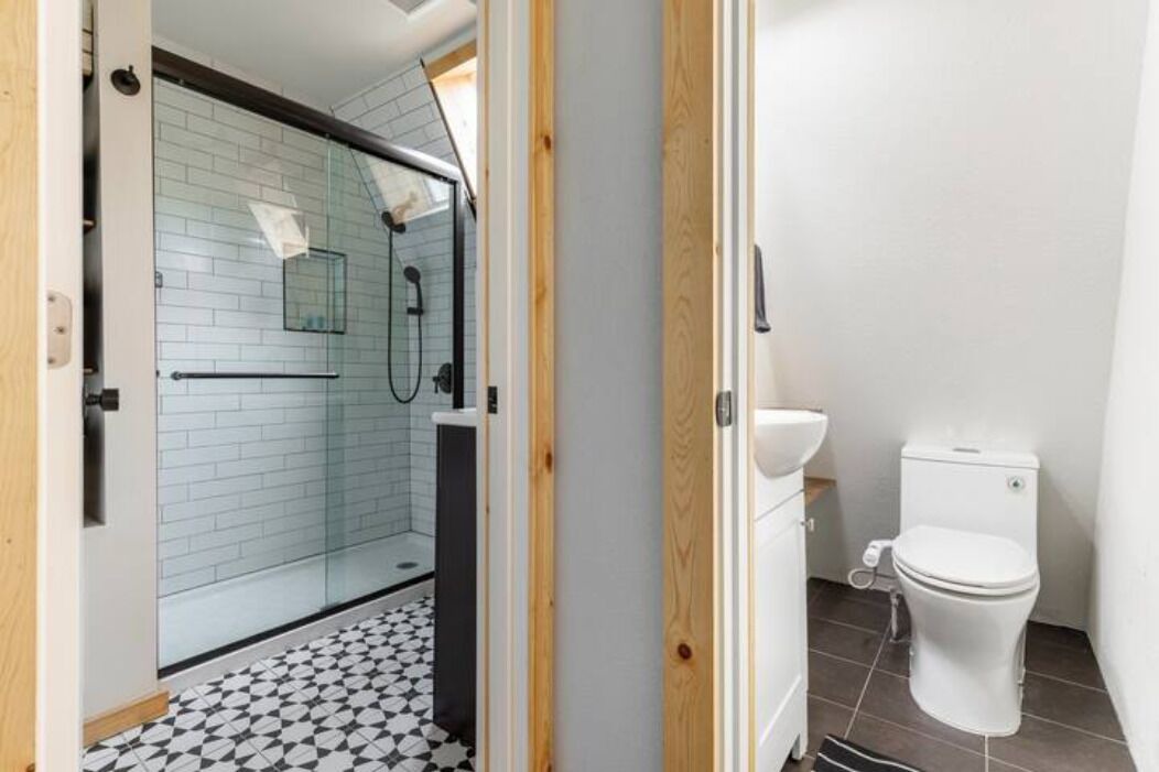 Photo of Bathroom in Strawberry