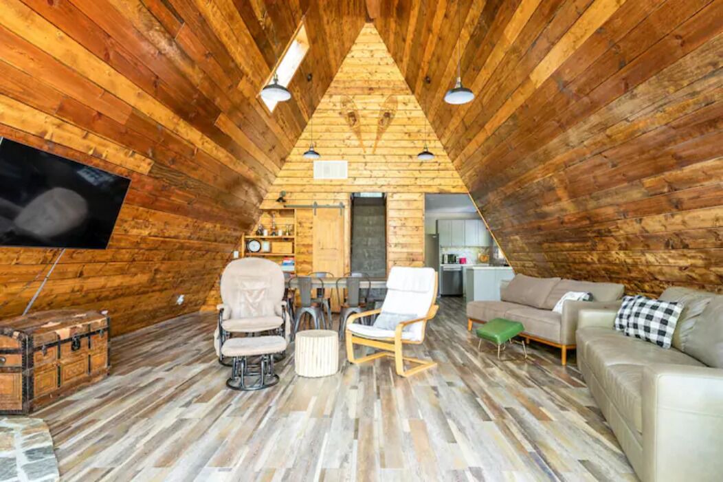 Photo of Livingroom in Strawberry