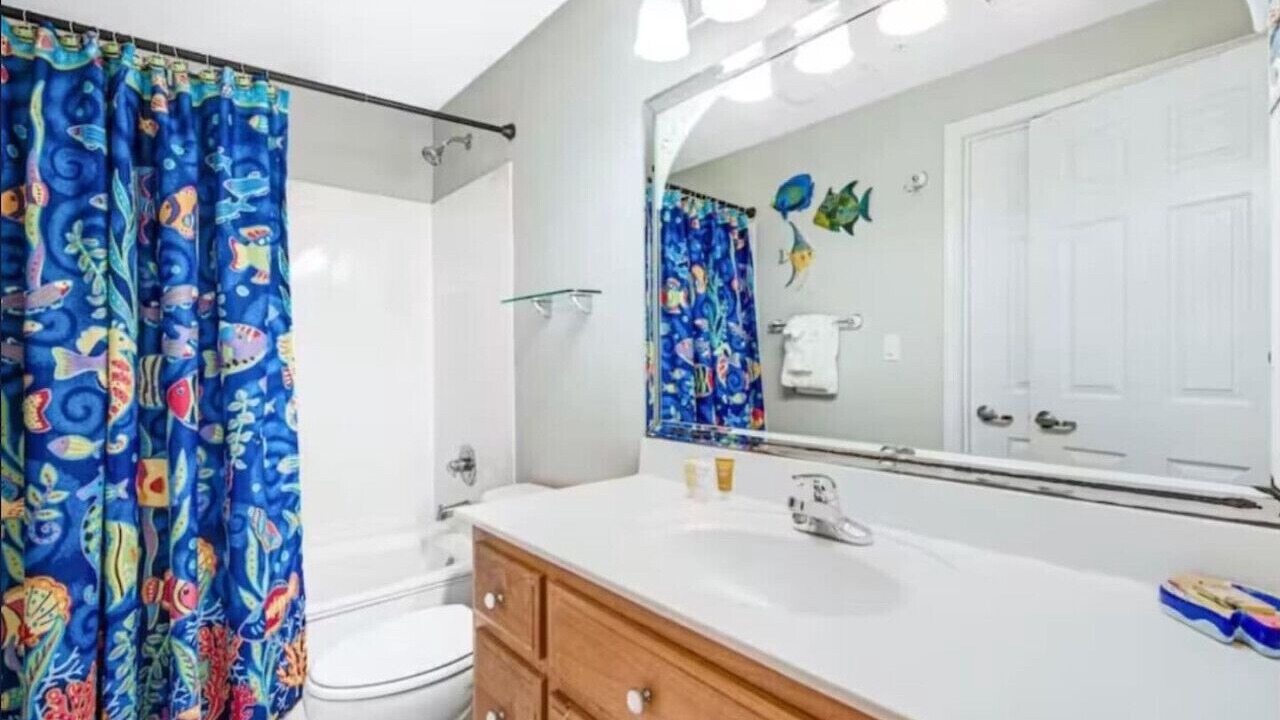 Photo of Bathroom in Navarre Beach