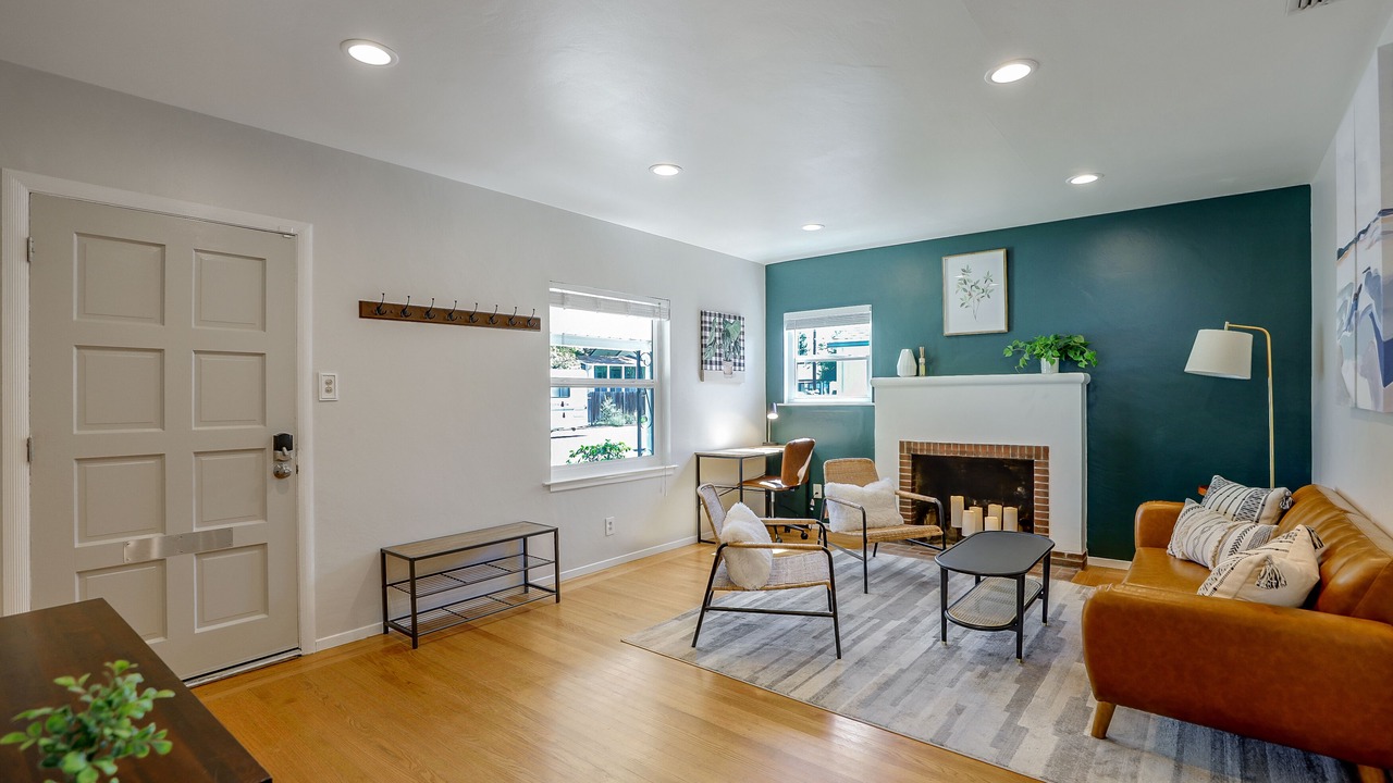 Photo of Livingroom in Southeastern Sacramento