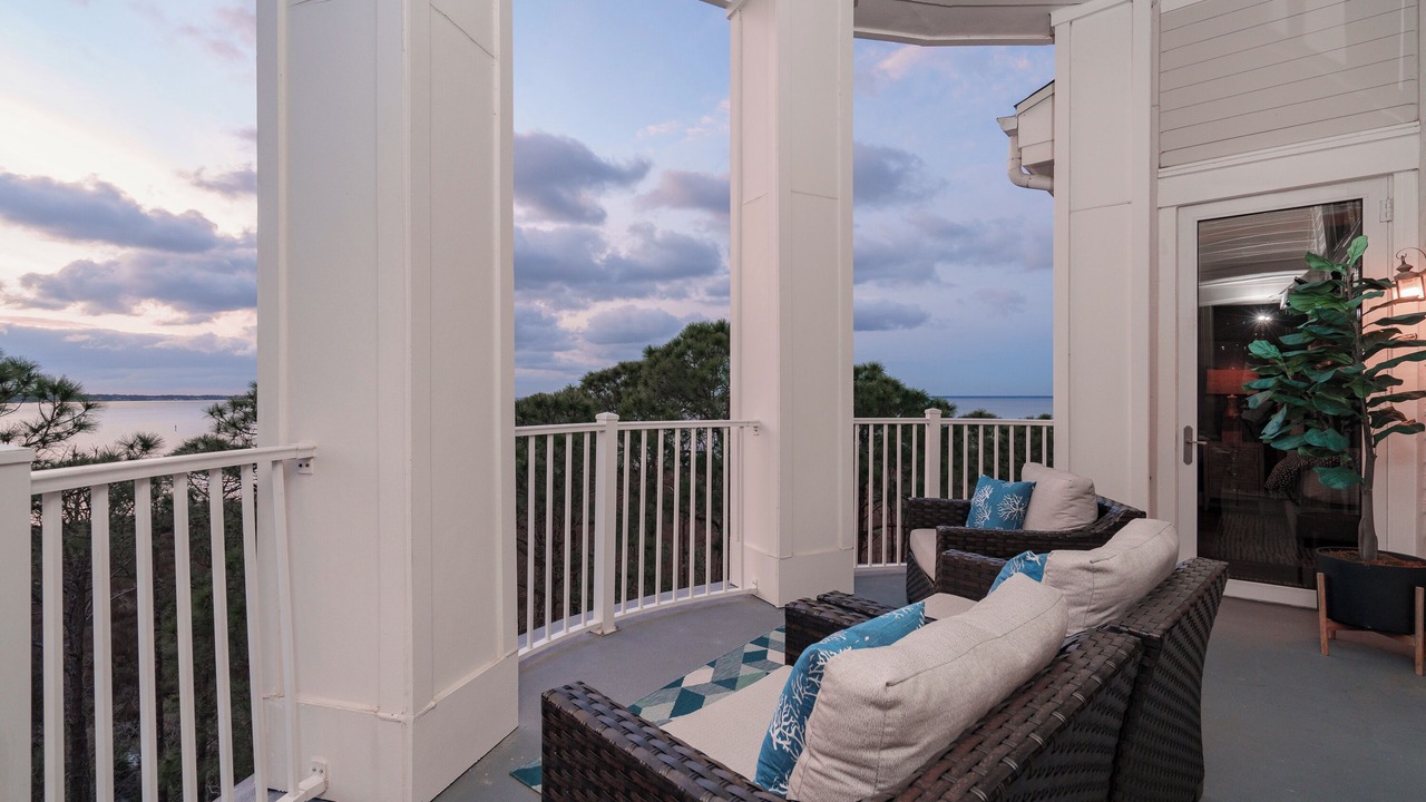 Photo of Patio Balcony in Baytowne Wharf