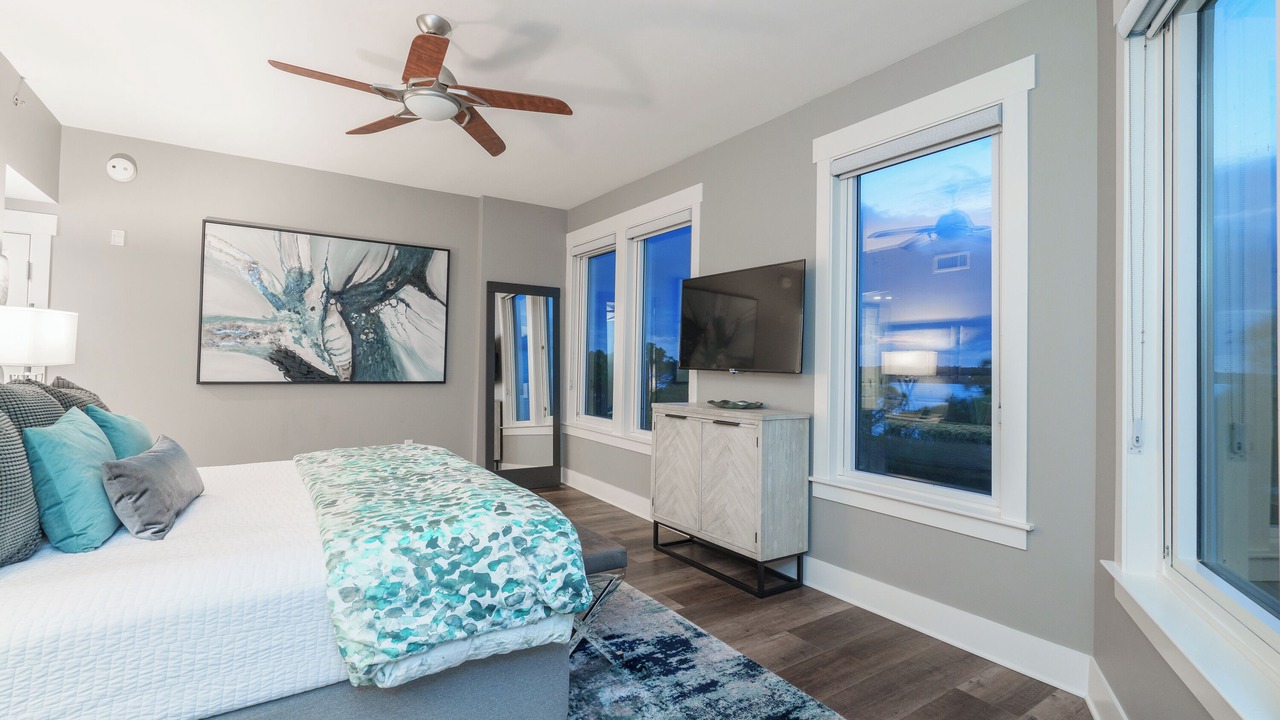 Photo of Bedroom in Baytowne Wharf