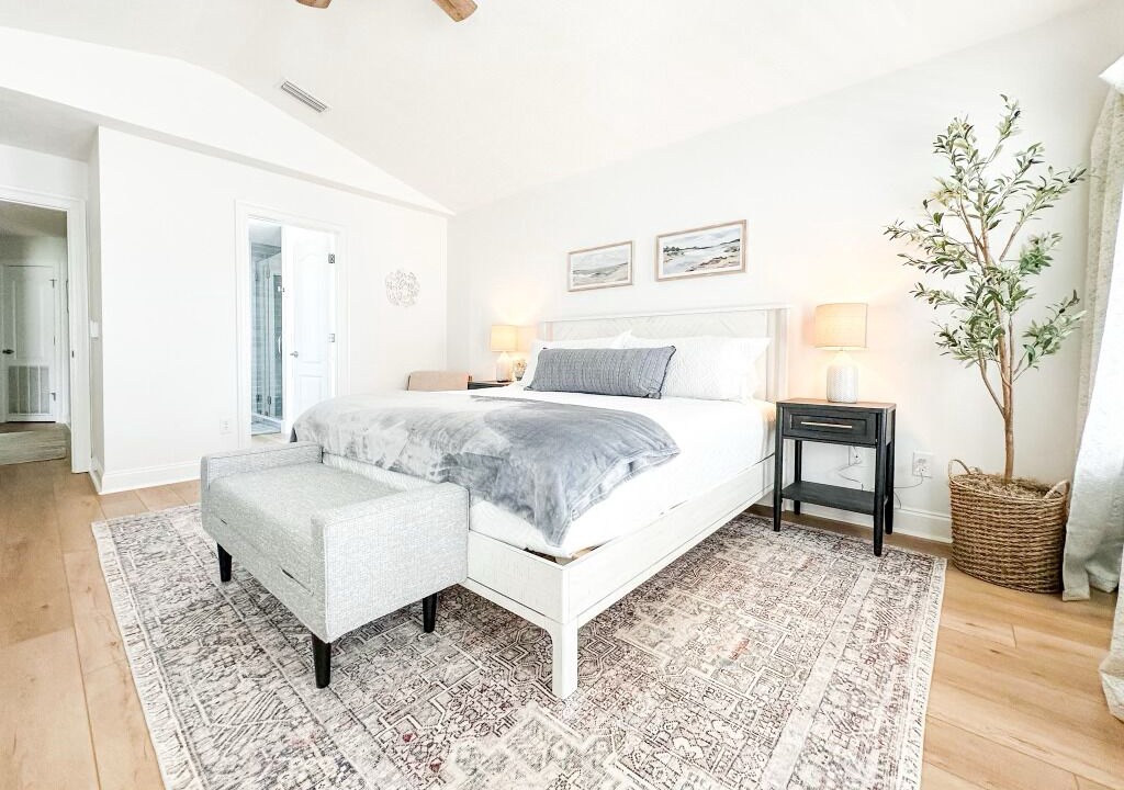 Photo of Bedroom in Laguna Beach Estates