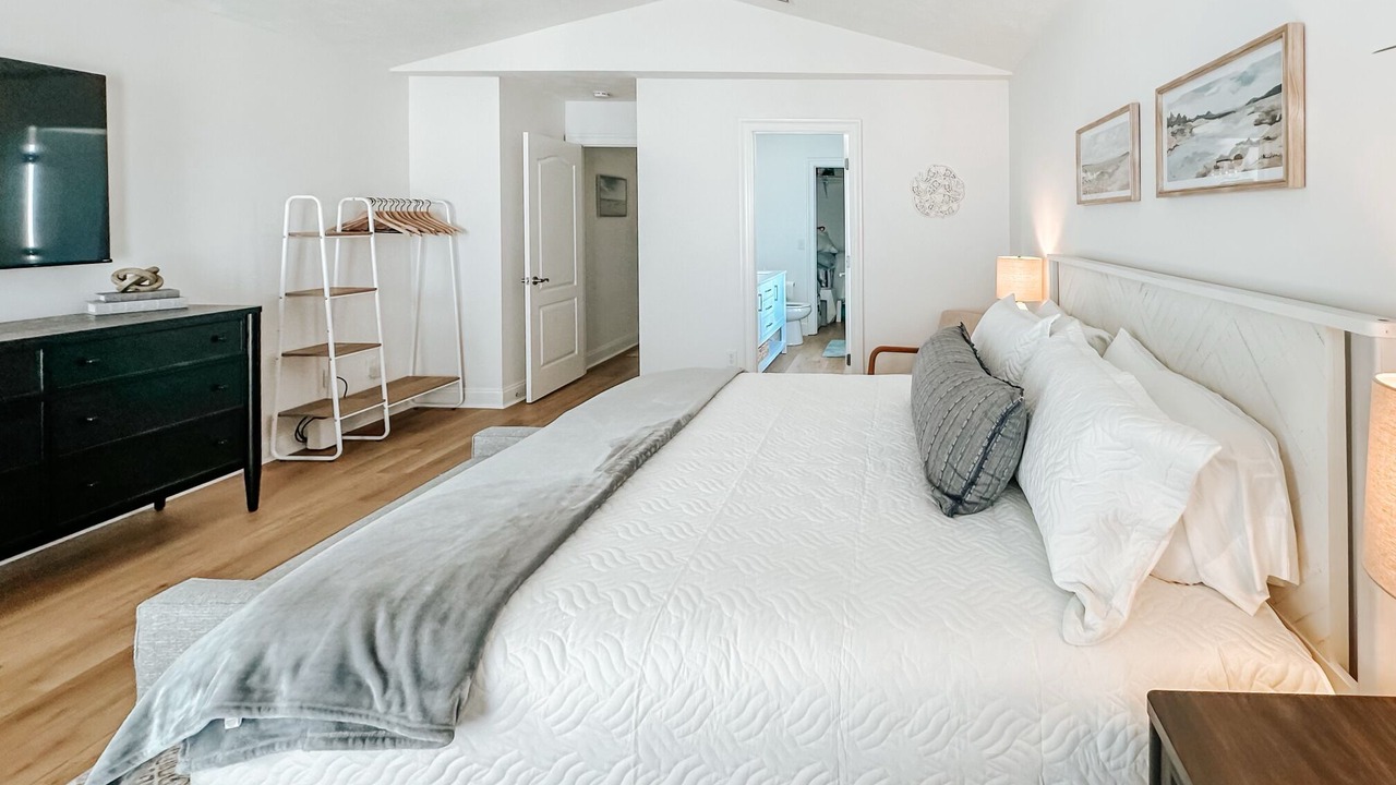 Photo of Bedroom in Laguna Beach Estates