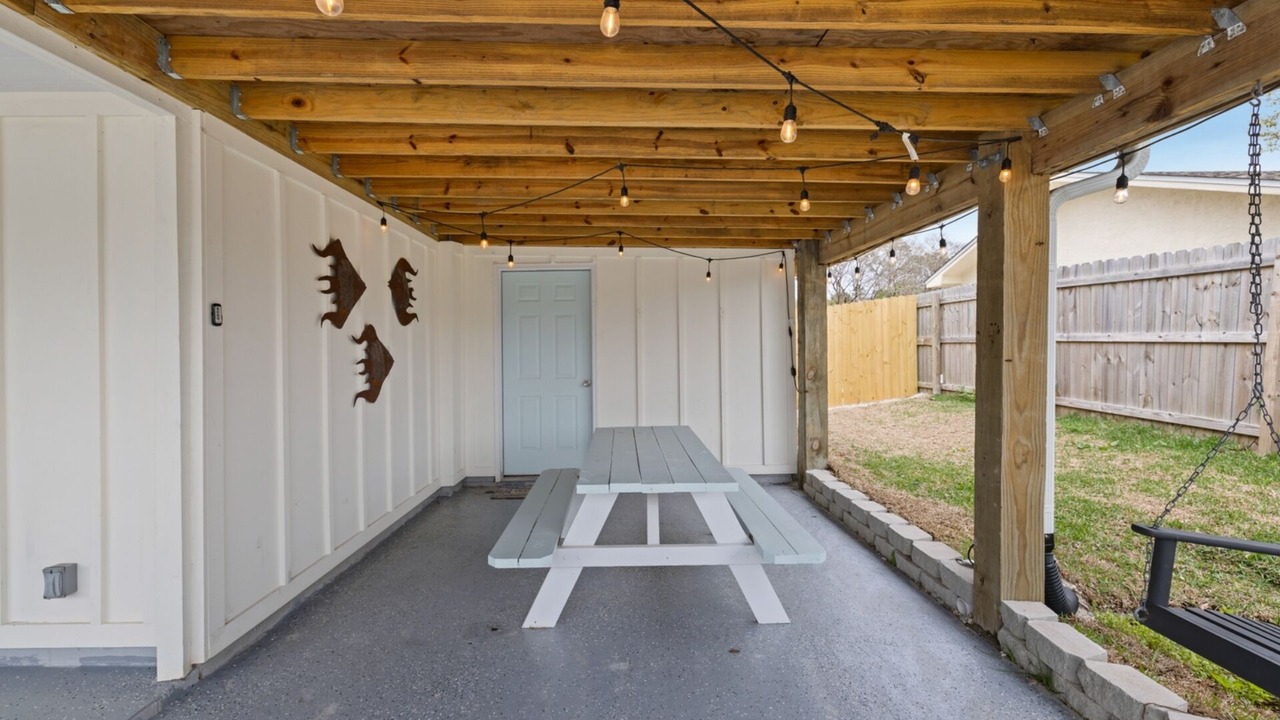 Photo of Outdoor in Biltmore Beach