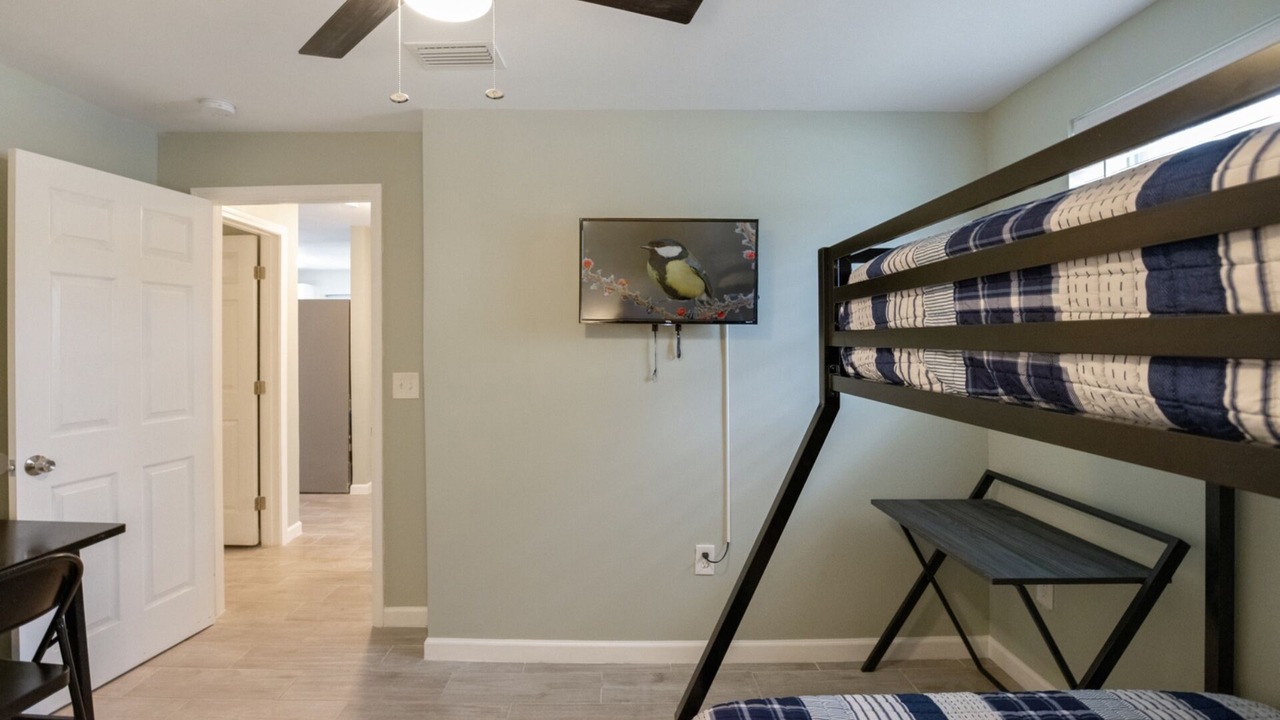 Photo of Bedroom in Biltmore Beach