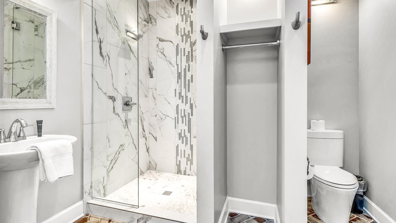 Photo of Bathroom in Baytowne Wharf