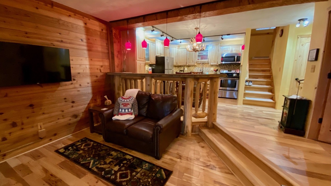 Photo of Livingroom in Seven Springs
